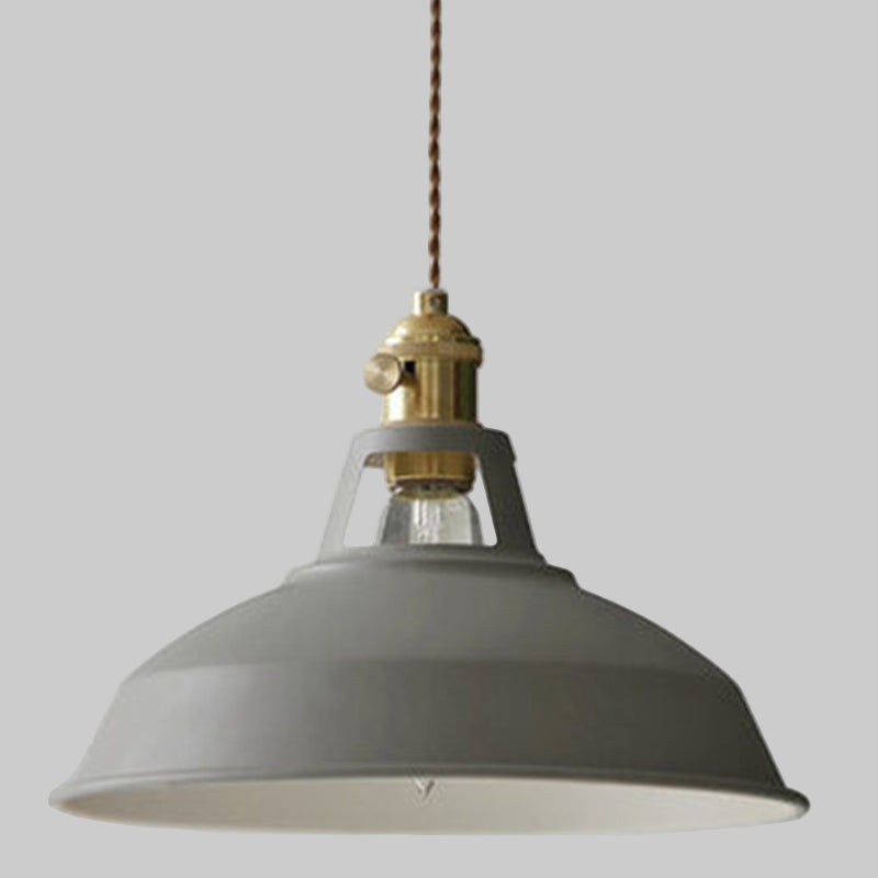 Retro Industrial Metal Pendant Light – Ideal for Kitchen or Café Spaces